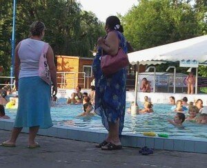 Ciganyasszony a kozfurdoben